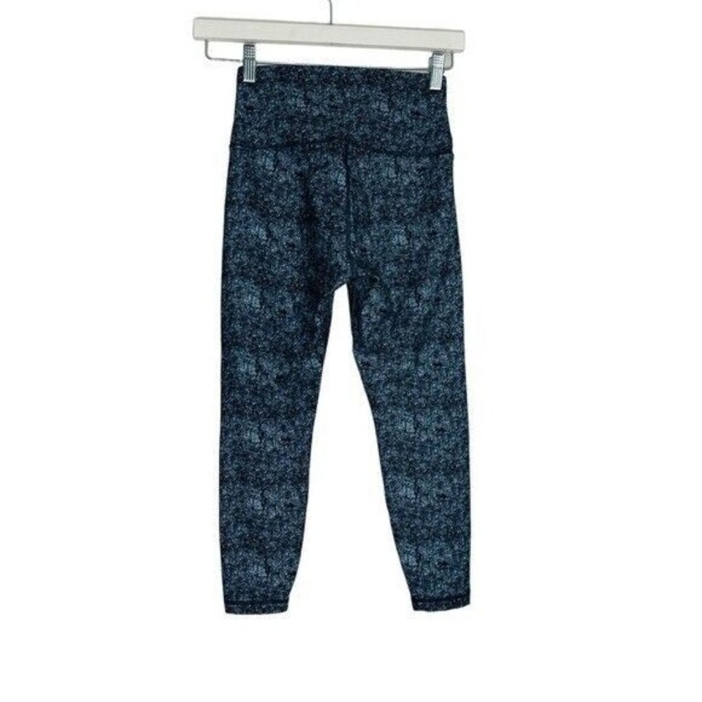Peloton Leggings Women's Small Cadence Capri Heathered Blue - Picture 4 of 7